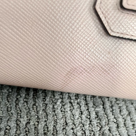 Authentic PRADA Saffiano Cuir Medium Double Bag in Cammeo. - Picture 4 of 12